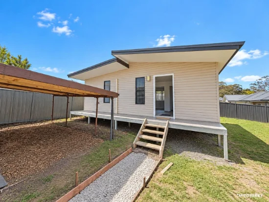 5a Haddon Place, Picton, NSW 2571