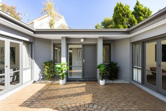 5A James Street, Brighton, Vic 3186