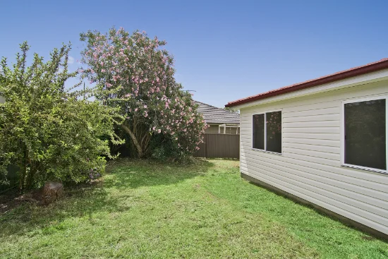 5A Lionel Street, Ingleburn, NSW 2565