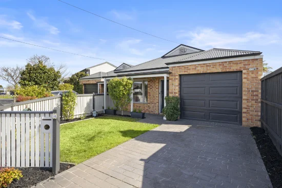 5B Lorraine Street, Cheltenham, Vic 3192
