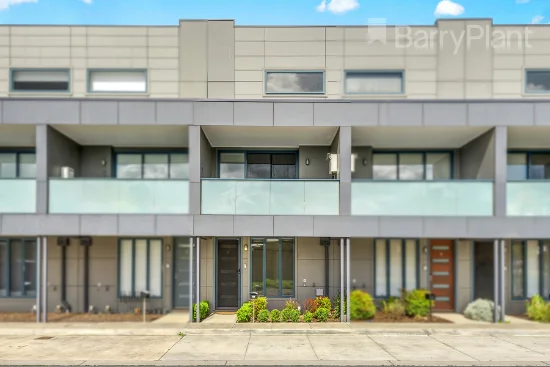 6/1 Brunswick Crescent, Craigieburn, Vic 3064