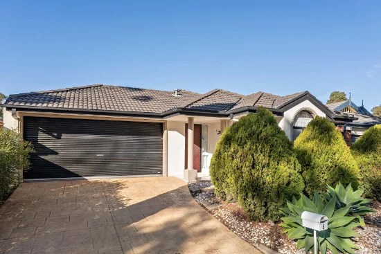 6 Abbington Crescent, Caroline Springs VIC 3023-Image