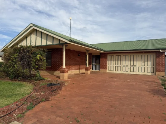 6 Addison Court, Mildura, Vic 3500