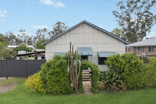 6 Adelaide Street, Paxton, NSW 2325