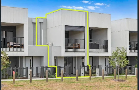 6 Adelita Lane, Cranbourne South VIC 3977-Image