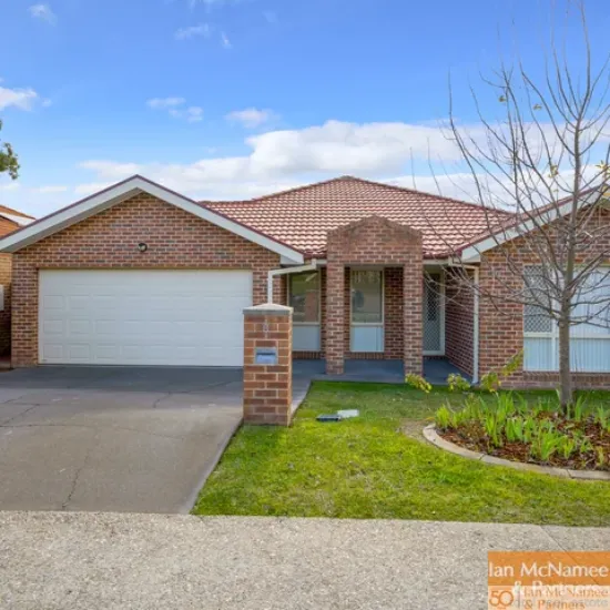6 Adlard Place, Gungahlin, ACT 2912
