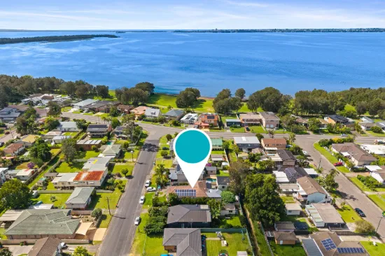 6 Albatross Road, Berkeley Vale, NSW 2261