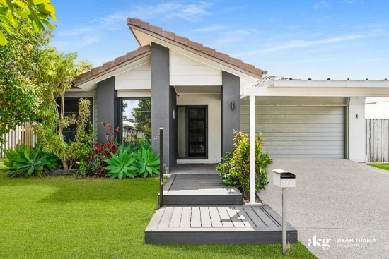 6 Allerton Park Drive, Park Ridge, Qld 4125
