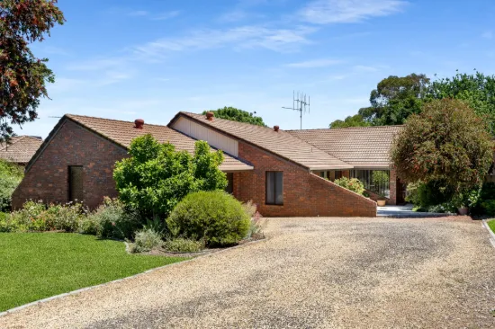 6 Amaroo Avenue, Cowra, NSW 2794