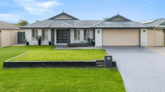 6 Anika Place, Little Mountain, Qld 4551