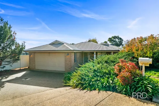 6 Auderdale Close, Bourkelands, NSW 2650