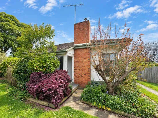 6 Barker Crescent, Traralgon, Vic 3844