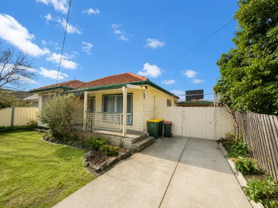 6  Baynton Avenue, Sunshine North, Vic 3020