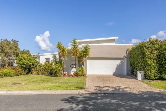 6 Bayou Street, Birtinya, Qld 4575