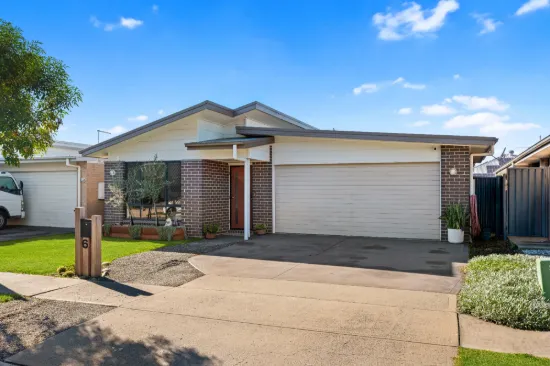 6 Binyang Avenue, Glenmore Park, NSW 2745