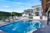 6 Bligh Court, Benowa QLD 4217-Image