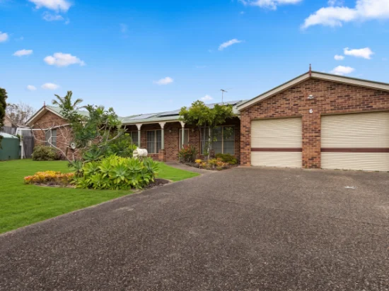 6 Bluefin Court, Sandstone Point, Qld 4511