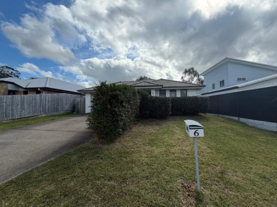 6 Bluegrass Court, Hillcrest, Qld 4118