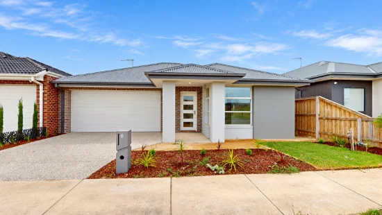 6 Bobbin Street, Fraser Rise, Vic 3336 - For Rent