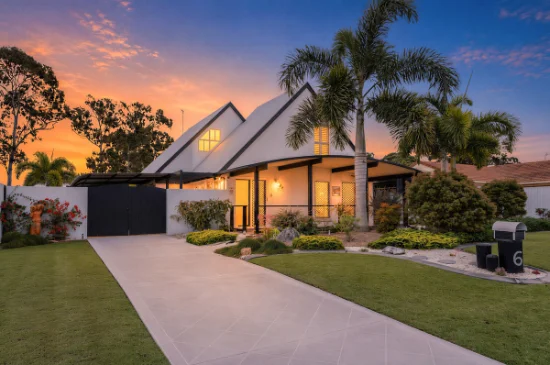 6 Bowerbird Avenue, Eli Waters, Qld 4655