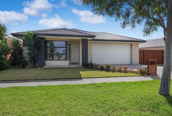 6 Braeburn Place, Werribee, Vic 3030