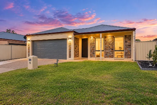 6 Bristol Way, Mildura, Vic 3500 - For Rent