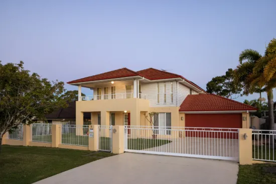 6 Burnside Place, Forest Lake, Qld 4078