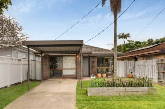 6 Central Avenue, Deagon, Qld 4017