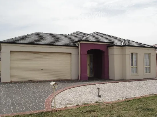 6 Charlotte Avenue, Harkness, Vic 3337