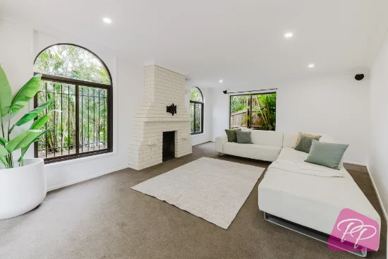 6 Coonardoo Close, Jindalee, Qld 4074