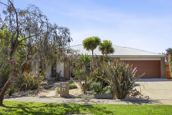 6 Dalkeith Crescent, Ocean Grove, Vic 3226 - For Sale