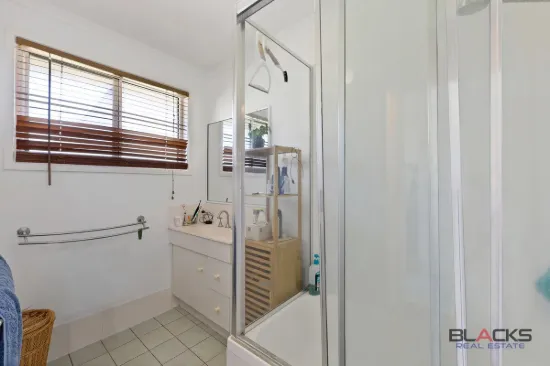 6 Danelles Way, Eimeo, Qld 4740-Image