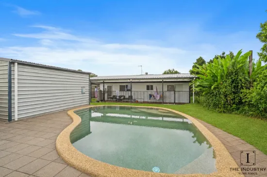 6 Davis Close, Manoora, Qld 4870