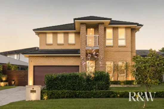6 DROMEDARY PLACE, Macquarie Links, NSW 2565