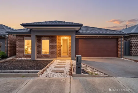 6 Easy Street, Diggers Rest, Vic 3427