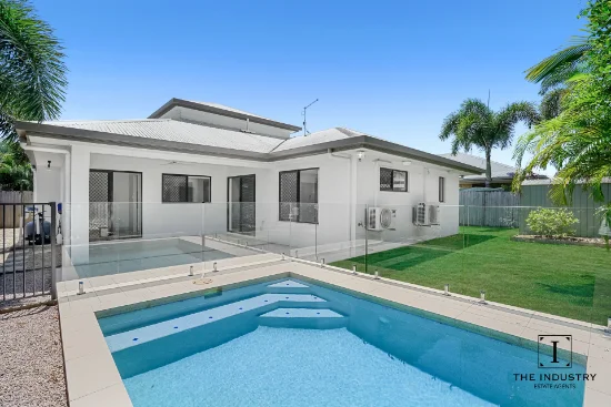 6 Eclipse Street, Trinity Beach, Qld 4879