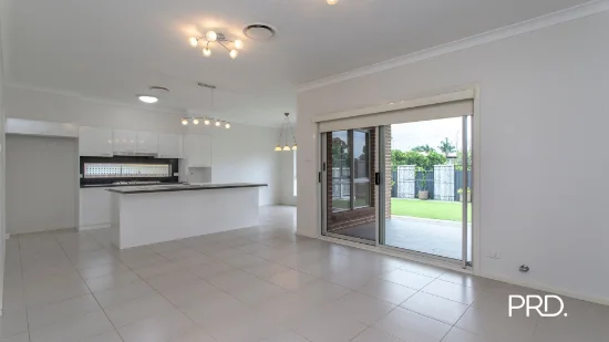 6 Empire Cct, Penrith, NSW 2750