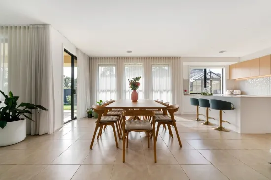 6 Feathery Grove, Sandhurst, Vic 3977