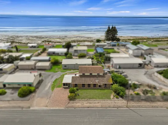 6 Francis Avenue, Point Turton, SA 5575