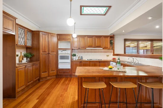 6 Friendship Ave, Mill Park, Vic 3082-Image