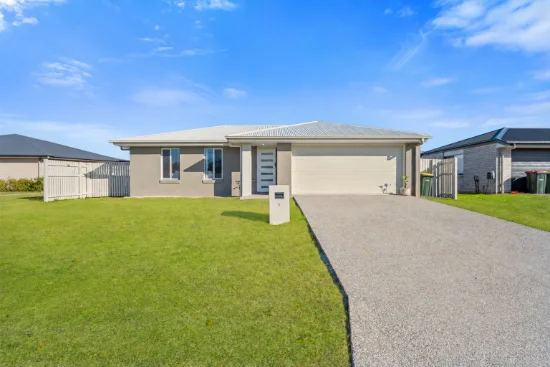 6 Galway Court, Eli Waters, Qld 4655 - For Sale