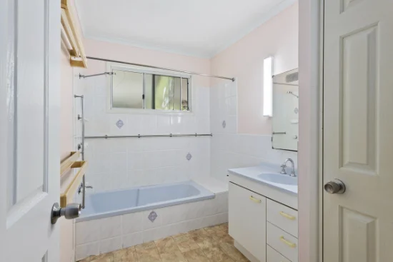 6 Garden Street, West Gladstone, Qld 4680-Image