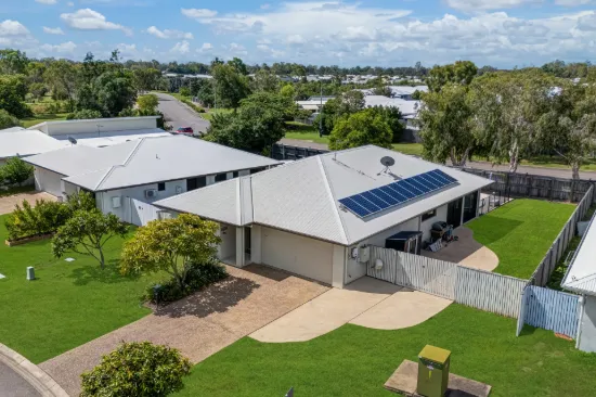 6 Glendower Street, Bushland Beach, Qld 4818