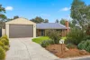 6 Glenelg Court, Brookfield, Vic 3338