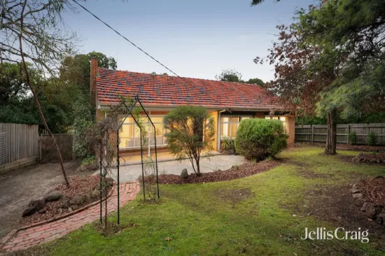 6 Glengarriff Crescent, Montmorency, Vic 3094