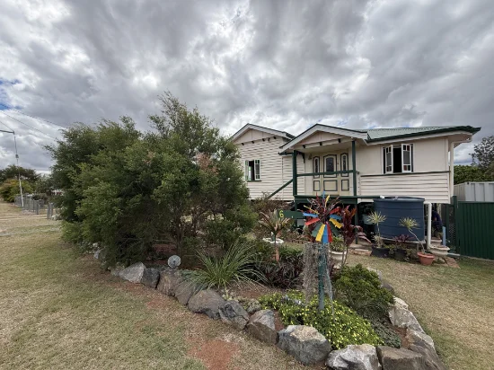 6 Gloucester Street, Biggenden, Qld 4621