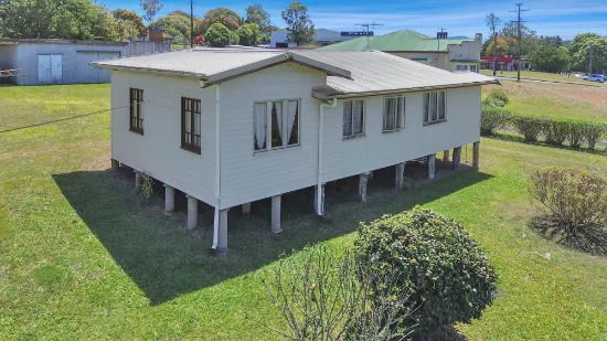 6 Golf Links Road, Atherton, Qld 4883