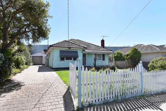 6 Haldane Rd, Niddrie, Vic 3042
