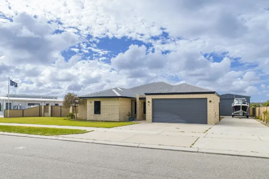 6 Hamelin Avenue, Lancelin, WA 6044