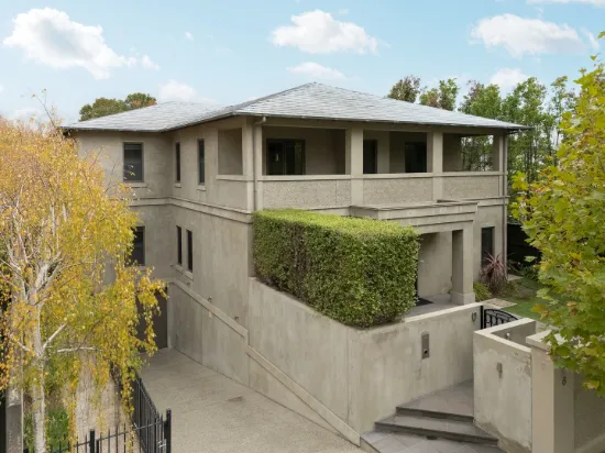 6 Hampden Road, Armadale, Vic 3143